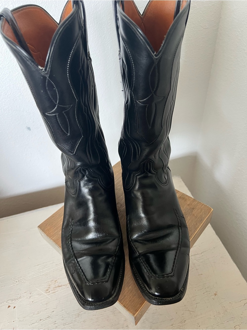 Vintage Lucchese leather boots size 8 D cowboy boots